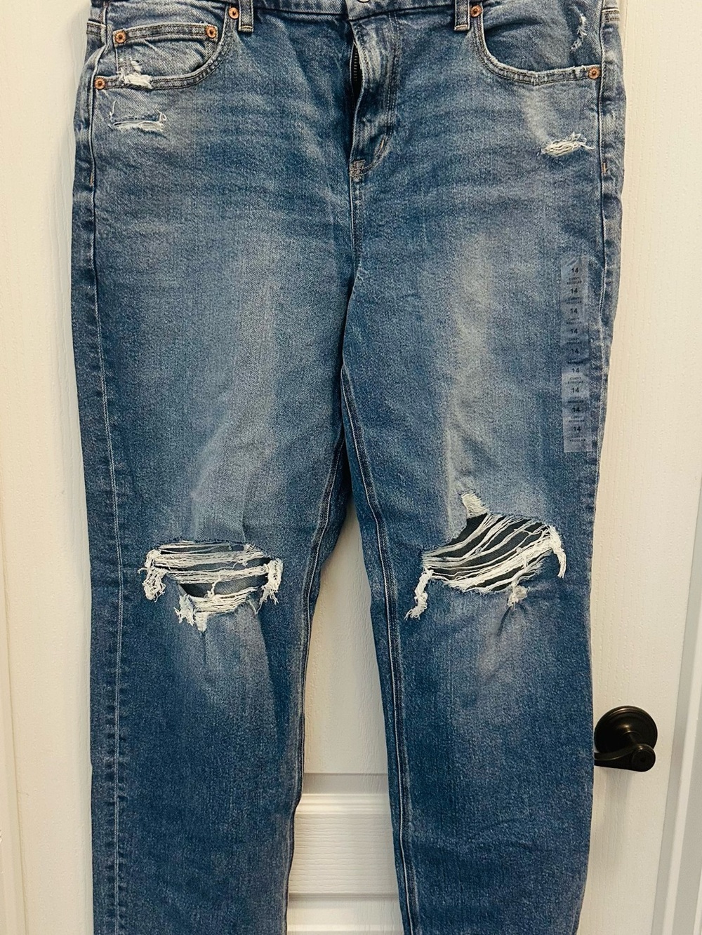 American Eagle Outfitters Distressed Blue Boyfriend Jeans